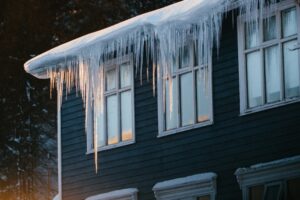 Winter Roofing Trends and Tips